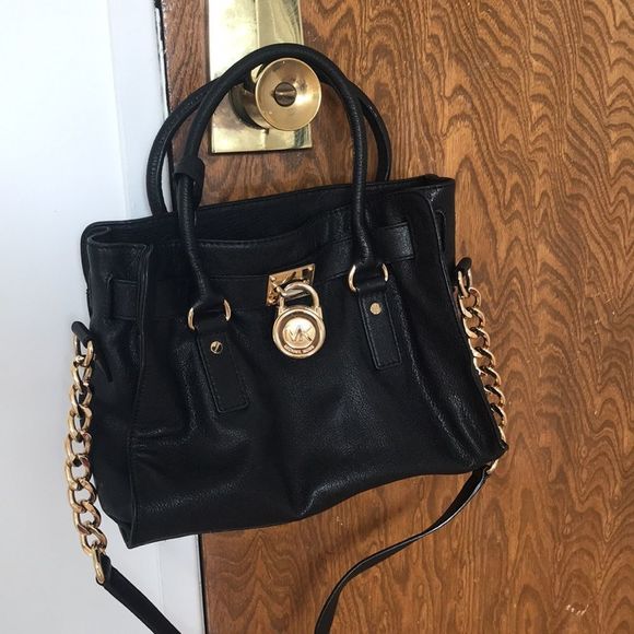 Michael Kors Handbags - Michael Kors Hamilton Bag